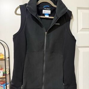 Columbia Women's Black Zip-Up Vest